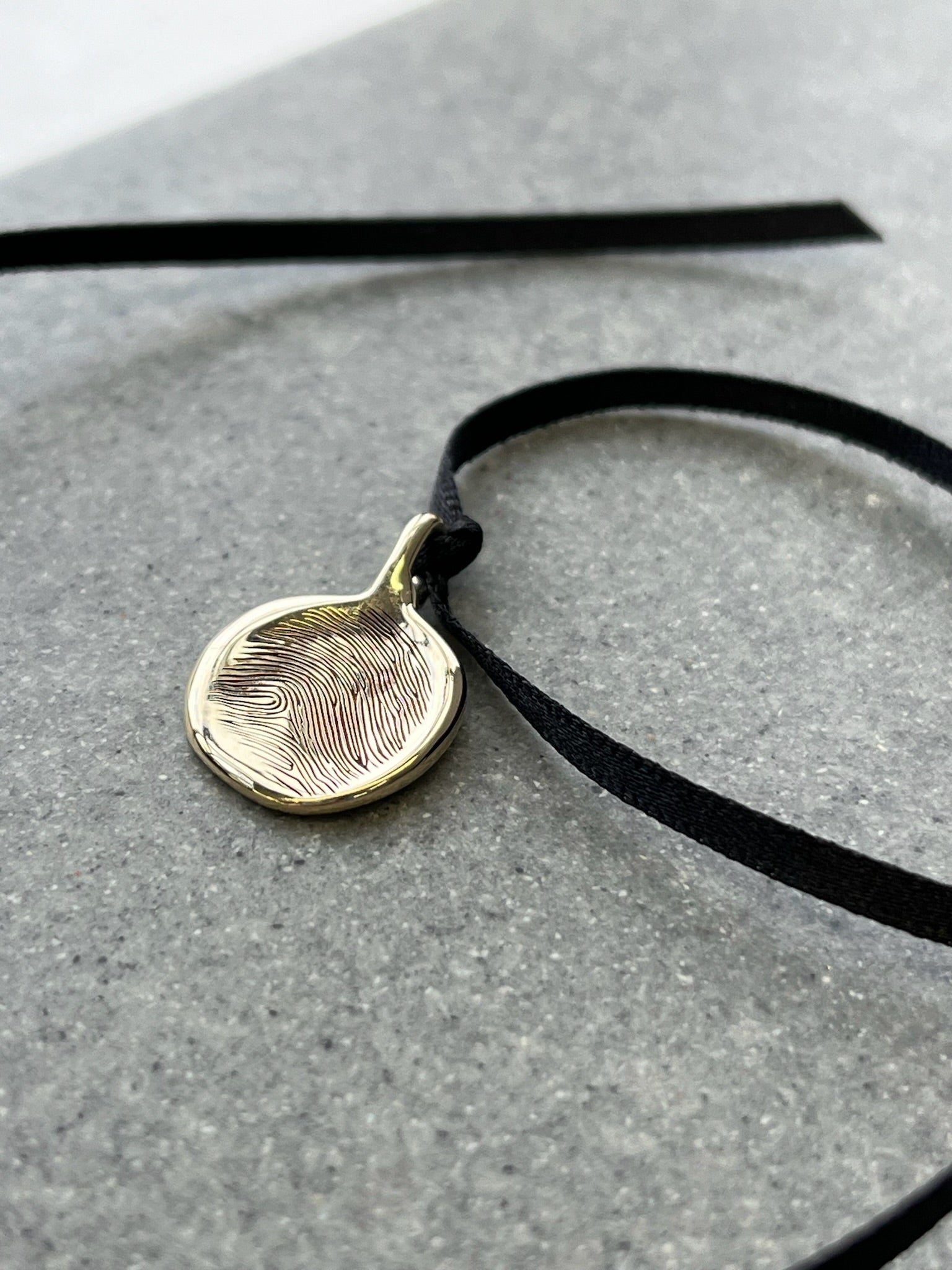 Gold Impression Necklace