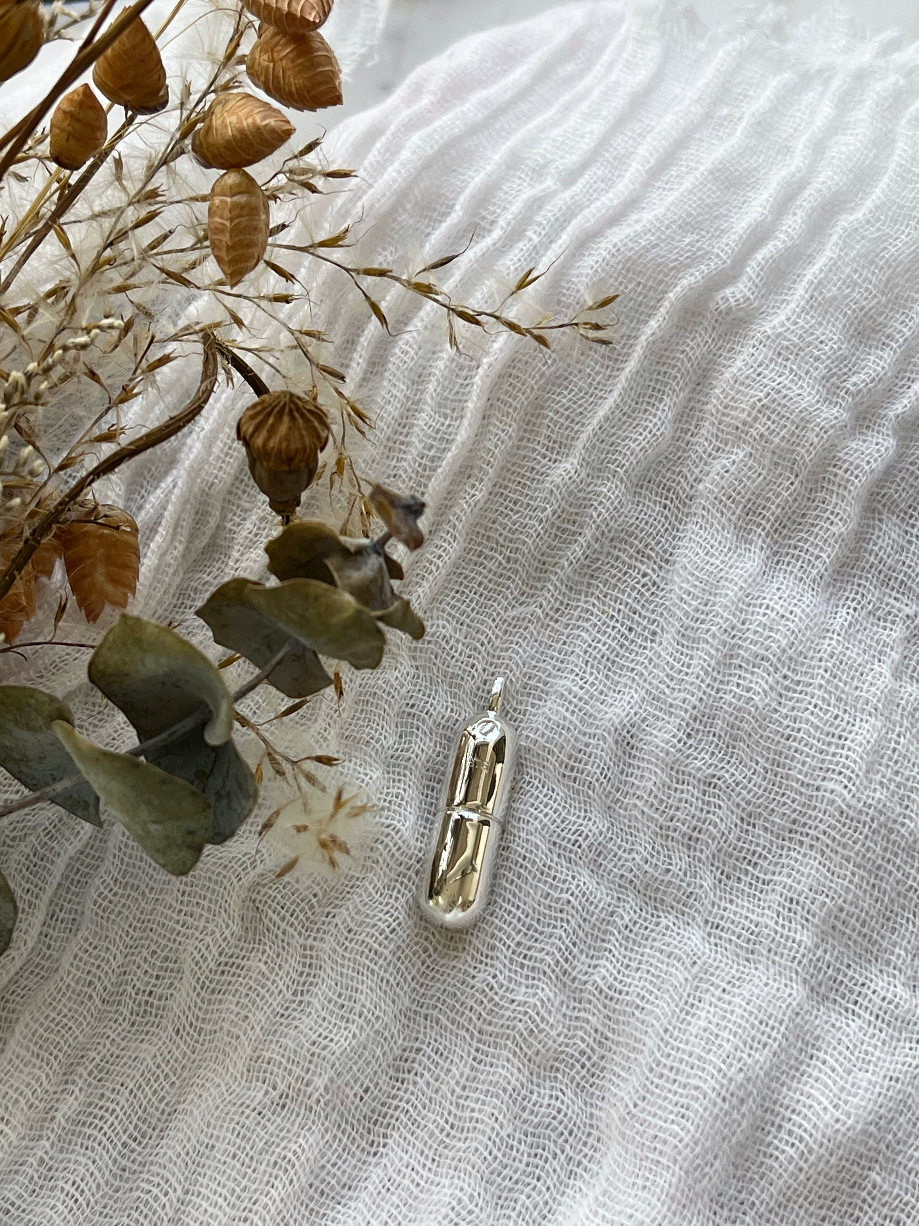 Capsule Pendant